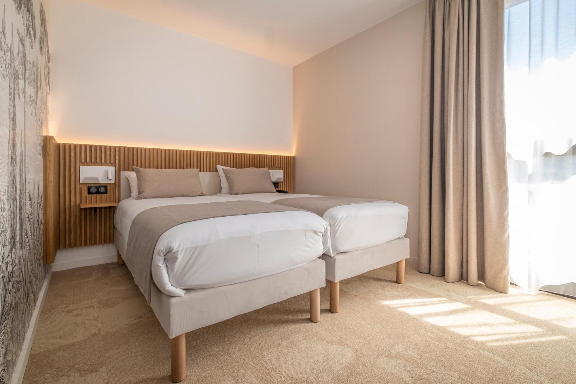 Hotel Le Relais Des Brasseurs - Aubagne Eksteriør bilde